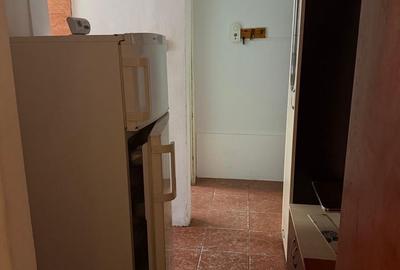 Apartament cu 3 camere semidecomandat în Ostroveni - 11