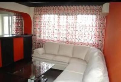 Apartament cu 3 camere semidecomandat în Obor