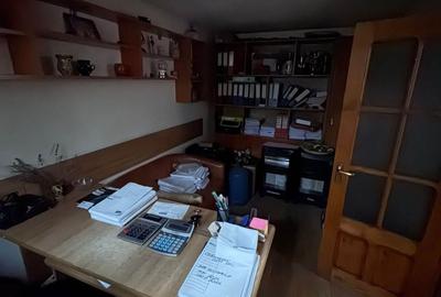 Spațiu comercial, de 72 mp, în Central - 5