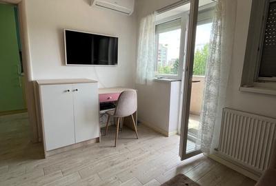 Garsonieră decomandată în Central