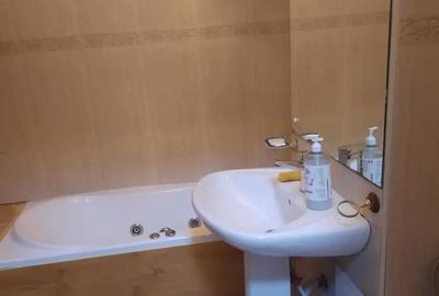 Apartament cu 3 camere decomandat în Central - 4