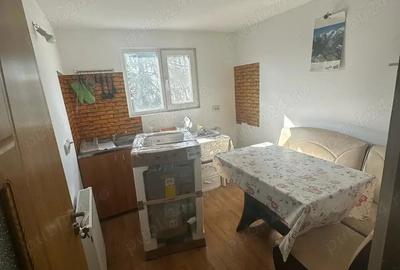 Casă cu 3 camere cu Teren 132 Mp în Central - 2