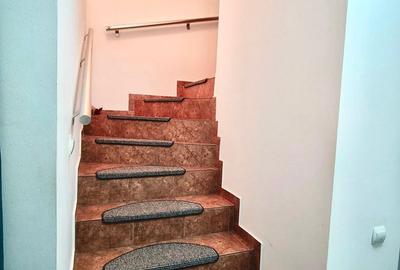 Casă cu 5 camere cu Teren 30 Mp în Apărătorii Patriei - 15