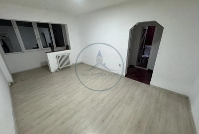Apartament cu 3 camere semidecomandat în Sud - 7