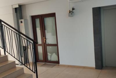 RECO . Apartament cu 2 camere . Centru civic - 12