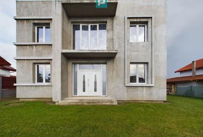 Casă individuală cu 3 camere în Fibiș