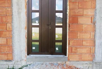 Casă cu Teren 790 Mp în Parța