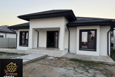 Casă cu 4 camere cu Teren 300 Mp în Calea București - 2