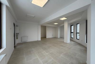 Spațiu comercial, de 73.400001525879 mp, în Rahova - 2