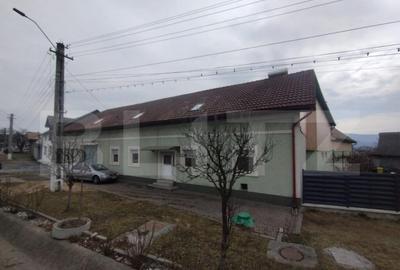 Casa 4 camere,200mp,teren 3000 mp,zona Livezile - 11