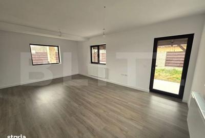 Casă cu 4 camere cu Teren 400 Mp în Răzvad - 1