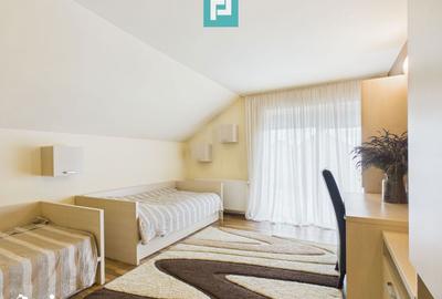 Casă cu 4 camere cu Canalizare în Zădăreni - 2