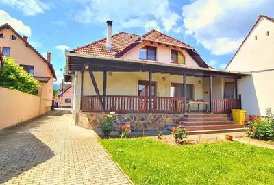 Pensiune/ Vila de vanzare Orlat Sibiu - 2