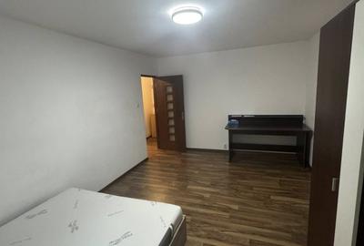 Apartament cu 1 camera, decomandat, etajul 2/4, zona Targu Cucu - 2