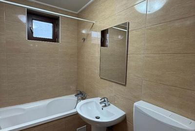 Apartament cu 4 camere în Cetate