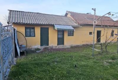 Casă cu 3 camere cu Teren 1090 Mp în Pielești - 9