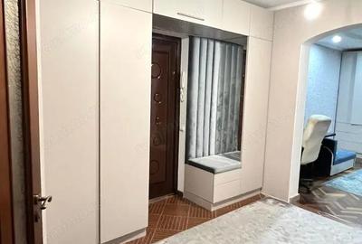 Apartament cu 2 camere decomandat în P-ța Victoriei - 1