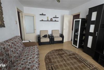Apartament cu 2 camere semidecomandat în Rovine - 2