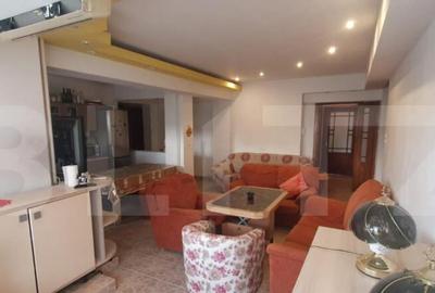 Apartament cu 4 camere decomandat în Calea București - 9