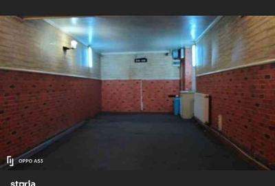 Spațiu comercial, de 38 mp, în Casa de Cultură - 6