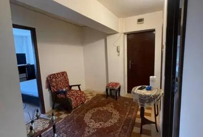 Apartament cu 3 camere decomandat în Sărari - 5