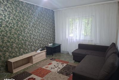 Apartament cu 2 camere decomandat în 9 Mai - 5