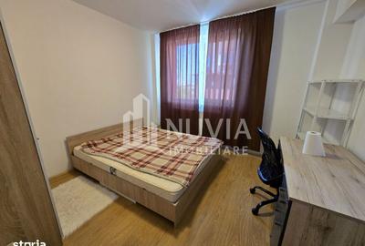 Apartament cu 3 camere decomandat, mobilat în Central