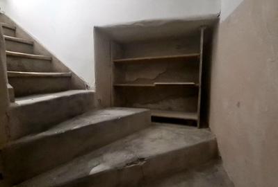 Casă cu 2 camere cu Canalizare în Centrul Istoric - 18