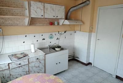 Apartament cu 3 camere semidecomandat în Central - 6