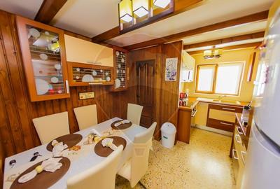 CASA DE VANZARE cu ponton IN COAS,, Intrerauri- COMISION 0% - 18