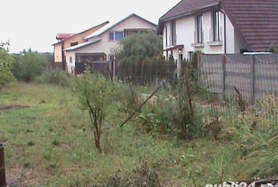 Casă cu 6 camere cu Teren 800 Mp în 1 Decembrie - 2