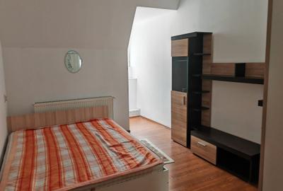 Apartament 3 camere liber la vanzare zona Piata Sfatului - 3