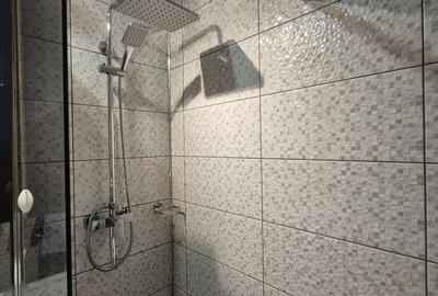 Apartament cu 3 camere semidecomandat în 1 Mai - 21