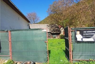 Sura cu teren ingradit cu toate utilitatile de - 14