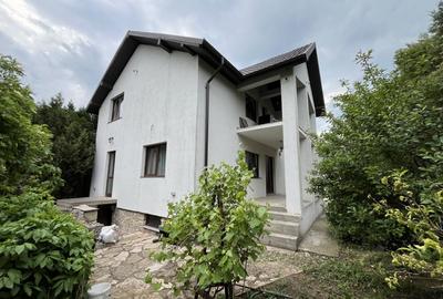 Casă individuală cu 6 camere cu Canalizare în Valu lui Traian - 2