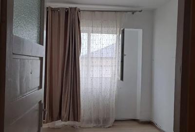 Apartament 4 camere, 90 mp, zona Industriala - 11