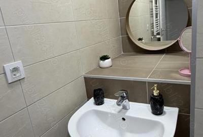 Apartament cu 3 camere decomandat în Central - 4