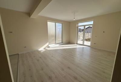 Casă individuală cu 4 camere cu Canalizare în Moșnița Nouă - 4