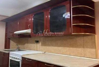 Apartament cu 3 camere semidecomandat în Central - 2