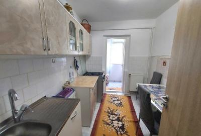 Apartament cu 3 camere decomandat în Central - 2