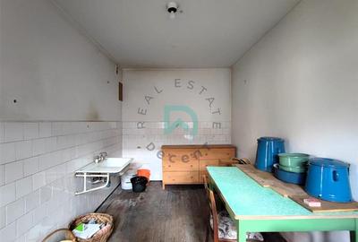 Casă individuală cu 4 camere cu Canalizare în Central - 28