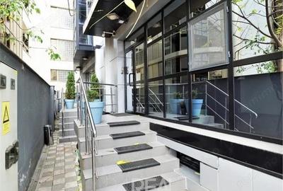 Spațiu comercial, în P-ța Victoriei - 6