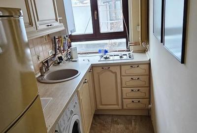 Garsonieră decomandată în Take Ionescu