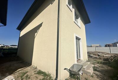 Casă cu 4 camere cu Teren 242 Mp în Central - 6