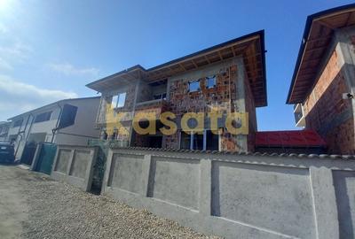 Casă individuală cu 4 camere cu Canalizare în Nord-Est - 3