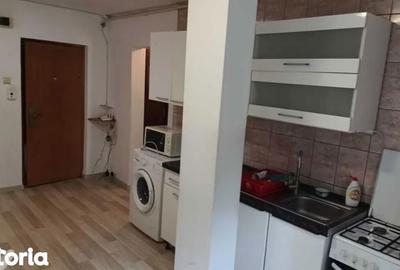 Apartament cu 2 camere decomandat în Plopilor - 1