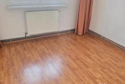 Apartament cu 2 camere decomandat în Micro 15 - 3