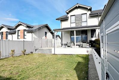 Duplex cu 4 camere cu Canalizare în Est - 3