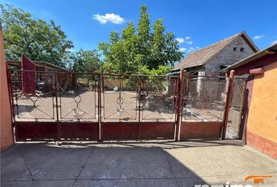 Casa individuala Varias apa centrala pe gaz canalizare 1500mp - 1