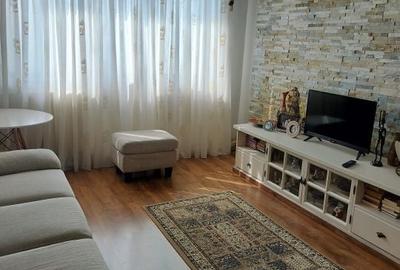 Apartament cu 3 camere semidecomandat în Craiovița Nouă - 2